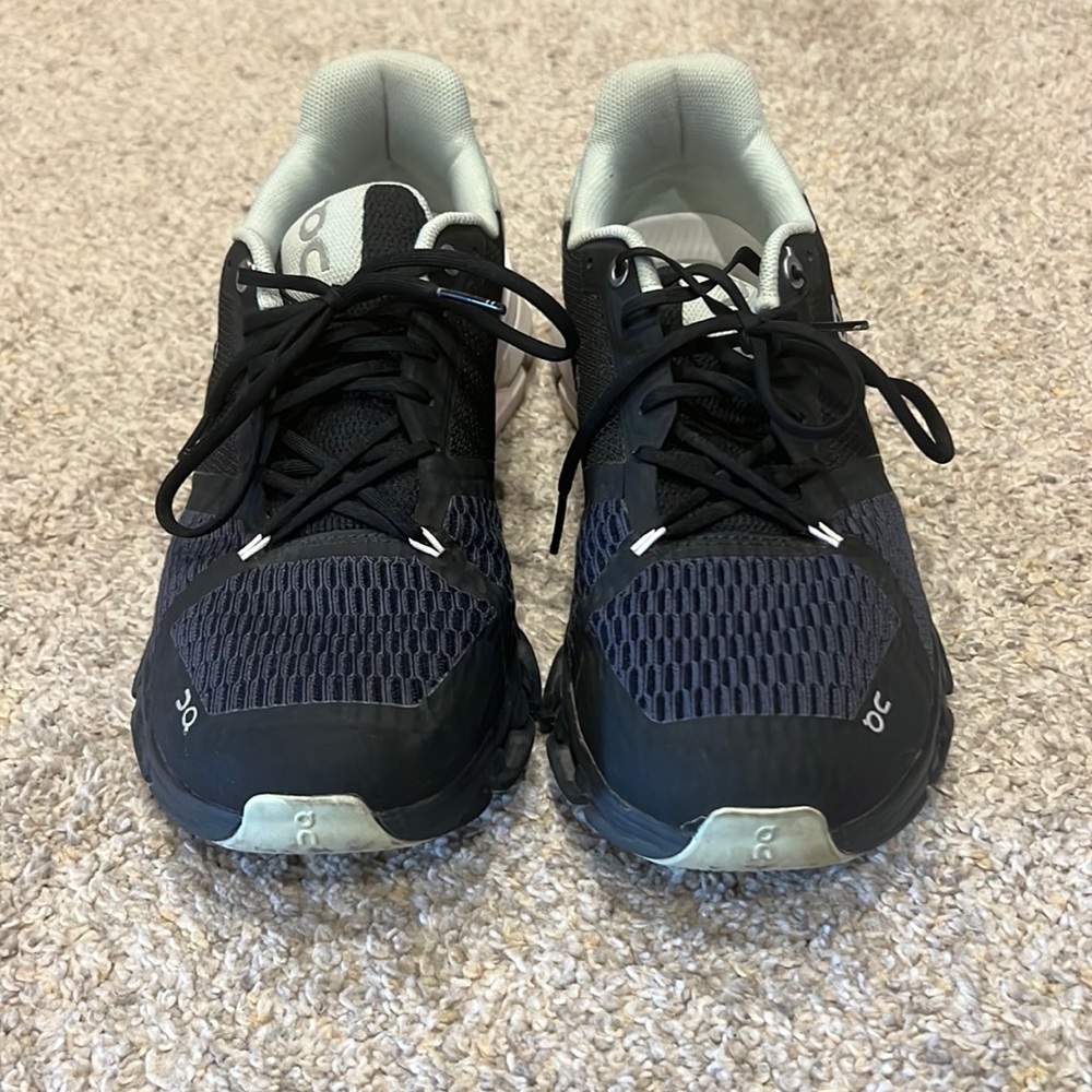 Womens On Cloud Shoes